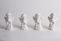 061 keramičke I polirezin figure